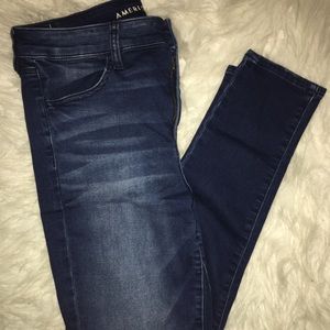 High waisted American Eagle skinny jeans